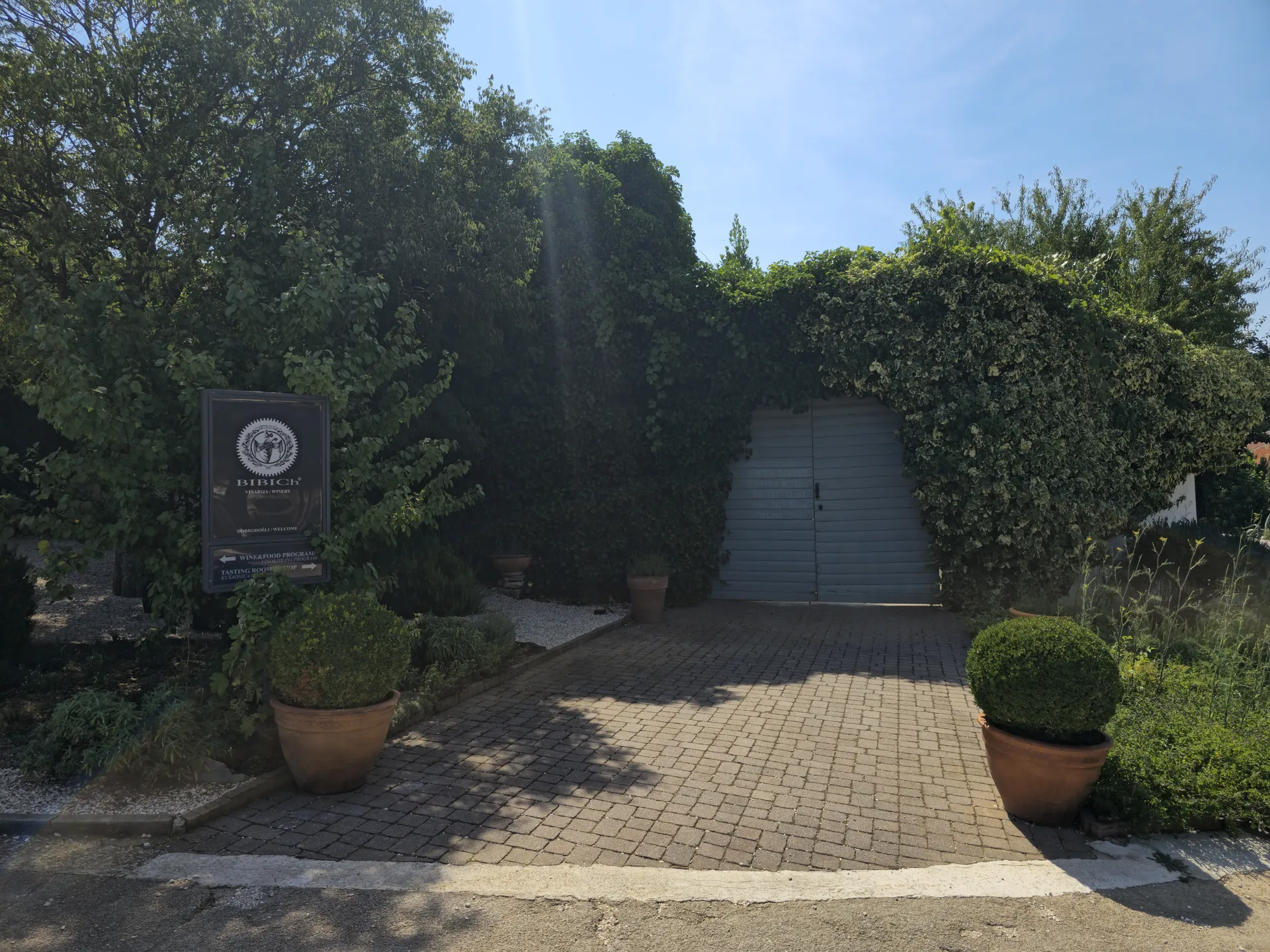Entrance to the Bibich Winery tasting room in Plastovo near Skradin