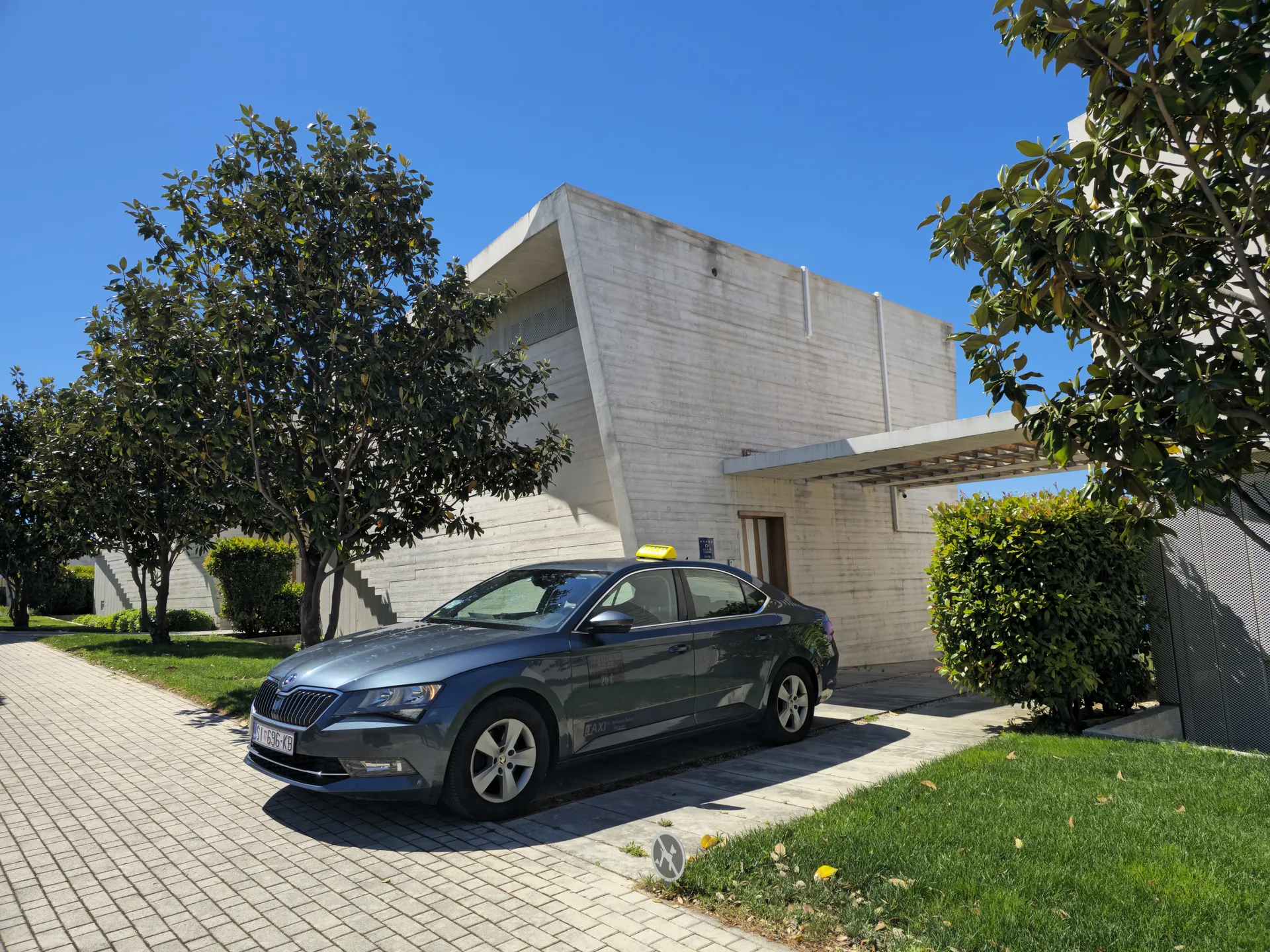 Private transfer pickup outside a D-Resort Šibenik villa on the Mandalina peninsula